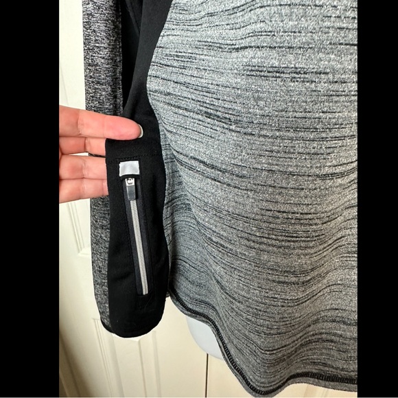 ATHLETA Running Wild Track Jacket Colorblock Black Gray Space Dye 1/2 Zip Run - Picture 9 of 14